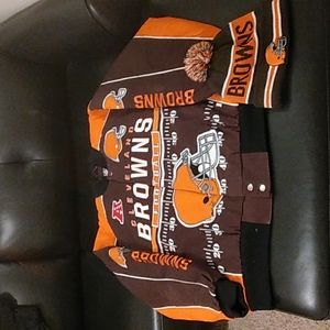 NFL CLEVELAND BROWNS JACKET AND SKULLY CAP